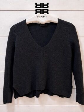 RIANI Black V-Neck Knit Sweater – Size 6